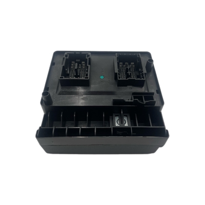 Couverture de boîte de fusible de 12V pour BYD Song PLUS DM-I Gardez votre porte-fusible