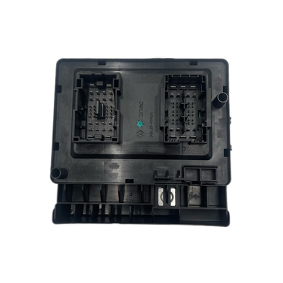 Couverture de boîte de fusible de 12V pour BYD Song PLUS DM-I Gardez votre porte-fusible